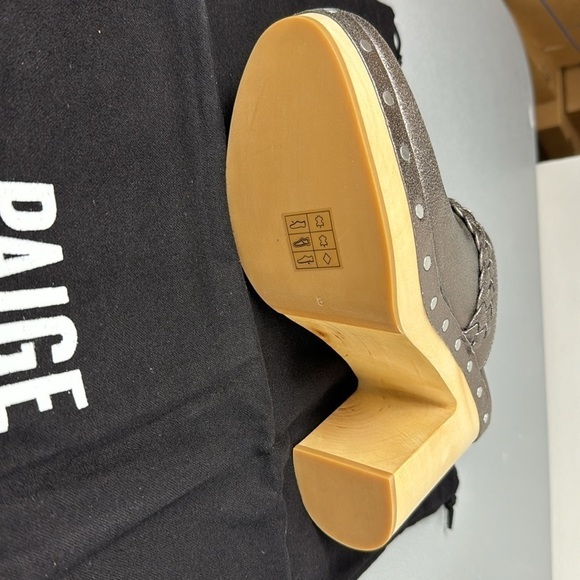 PAIGE Alex Platform Clogs in Gunmetal Suede. - Picture 14 of 15